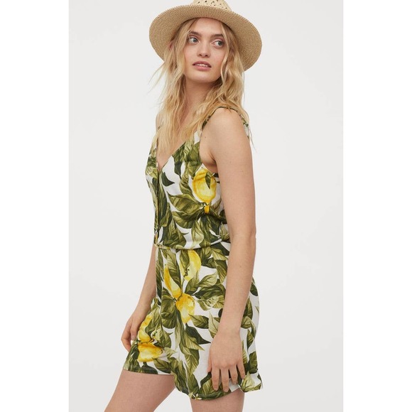 H&M Pants - H&M Jersey White Lemon Romper Blogger Fave Print
